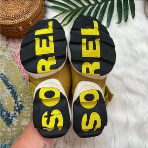 Sorel Green Chunky Platform Ankle Kinetic Impact Sporty Sandal size 9